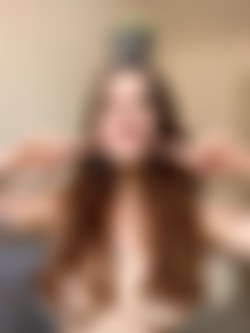 @karma_bae part2/Images/karma_bae-2020-08-10-678555348-Got myself new plants and couldn't resist fooling around with them.jpg