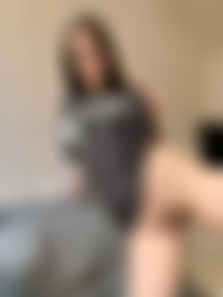 @karma_bae part2/Images/karma_bae-2020-08-12-691409143-I really like showing it off to you.jpg