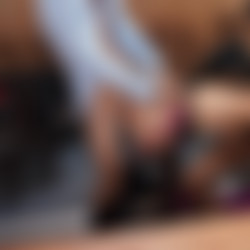 brazzersexxtra.25.03.07.cherie.deville.twelve.horny.men.4k.mp4