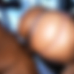 Thick Ass Daphne - Juicy Ass Daphne Gets The Black Gloves Special (30.03.2023)_1080p.mp4